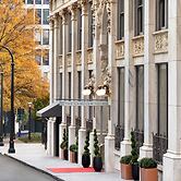 The Candler Hotel Atlanta, Curio Collection by Hilton