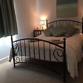 5 Charlton Mill Way B&B