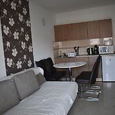 Gréta Wellness Apartmanok -Köztársaság u