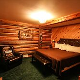 Judith Mountain Lodge