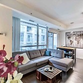 HomeHop - Entertainment District