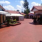 Kakwele Lodge & Tours