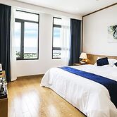 Johnny's Apartment & Ocean Villa