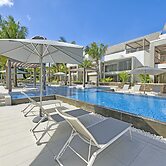 Mont Choisy Le Parc by Pam Golding