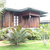 Rock and Wreck Dive Resort