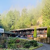 The Occidental Lodge