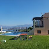 Villa Roula 3BR Sea view Viila in Chania