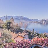 Il Tramonto sul Lago Varenna