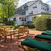The Huntting Inn