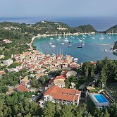 Bastas Hotel & Studios