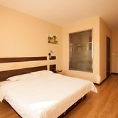 GreenTree Inn DaLian Ganjingzi District Airport New District Lazishan 