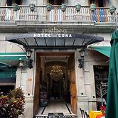Hotel Luna
