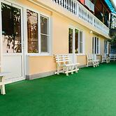 Laura Guest House