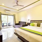 Treebo Prince Palace With Swimming Pool