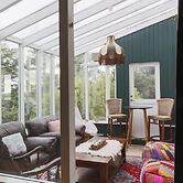 The Apartment - Öbbuhús