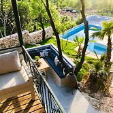 Kale Lodge - Adults Only