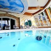 KRUPÓWKA MOUNTAIN RESORT - Widokowy hotel z basenami i wellness