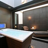 HOTEL W - Adults Only