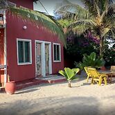 Dreamland Beach Resort - Hostel