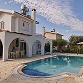 Villa Tembel by Amy Villas