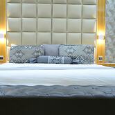 Caesar'S Luxury Hotel