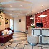 West Hotel
