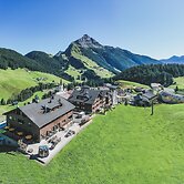 AlpenParks Hotel & Apartment Arlberg Warth