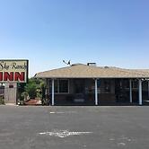 Sky Ranch Inn