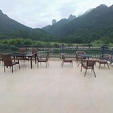 Lv ye Xian Zhuang Guesthouse