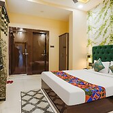 The JK Hotel - Opp Railway Station