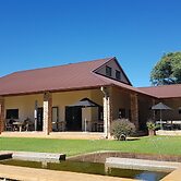 Esther's Country Lodge