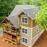 Serene Oasis - Four Bedroom Chalet