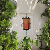 Golden Lantern Guest Lodge