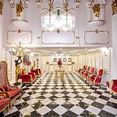 Sun Moon Lake Queen Castle Hotel