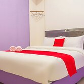 RedDoorz Plus @ Tuparev Cirebon 2