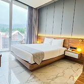 Facade Hotel by Azana