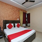 OYO 28440 Mk Hotel And Restaurant