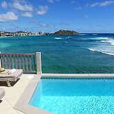 Beach House Younes by Island Properties Online