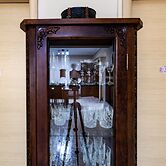 A&J Apartments or Rooms athens airport