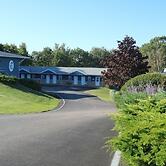 Coastal Inn Kingfisher