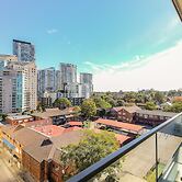 2 Bedroom Modern Apartment in Chatswood