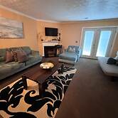 The Stone Crest Villa - Near Stone Mountain Park