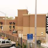 Hotel Mint JFK Airport