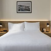 Oaks Wellington Hotel