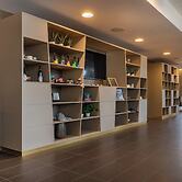 Holiday Inn - the niu, Ridge Halle Central Station by IHG