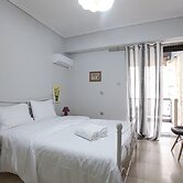 Chalandri a newly renovated studio