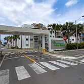 Tropical Condo BBQ Pool 5min to Airport