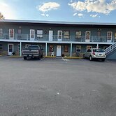 Economy Inn Cadillac MI by Hotel O