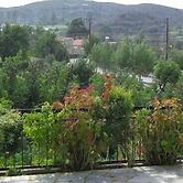 Layia Bungalow