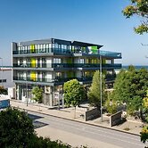 RIVA Mamaia Aparthotel